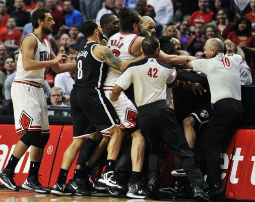 nba尼克斯热火打架 nba尼克斯热火打架视频 nba尼克斯热火打架 nba尼克斯热火打架视频