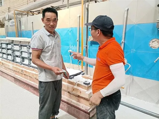 邓飞虎:从普通工人到行业标杆,他的逆袭之路激励了无数年轻人 邓飞虎:从普通工人到行业标杆,他的逆袭之路激励了无数年轻人