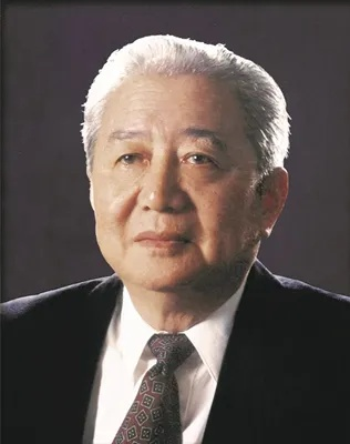 洪明浦:一位卓越的领导者与时代先锋 洪明浦:一位卓越的领导者与时代先锋