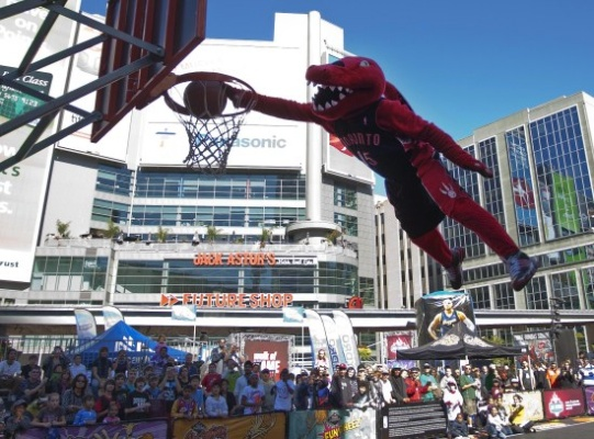 NBA球馆猛龙球馆:多伦多的篮球圣地,球迷的激情殿堂 NBA球馆猛龙球馆:多伦多的篮球圣地,球迷的激情殿堂