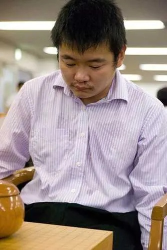 邱峻:一位用实力与情怀征服行业的传奇人物 邱峻:一位用实力与情怀征服行业的传奇人物
