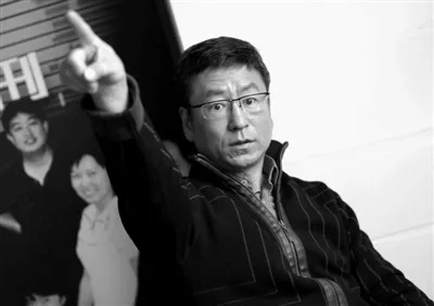 白岩松回应枪案报道:一个新闻人的坚守与无奈 白岩松回应枪案报道:一个新闻人的坚守与无奈