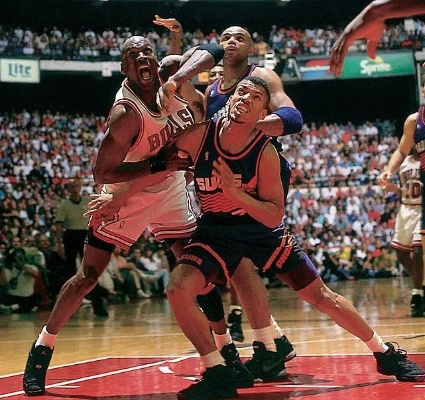 重温经典!NBA98高清回放让我热血沸腾,仿佛回到青春岁月 重温经典!NBA98高清回放让我热血沸腾,仿佛回到青春岁月