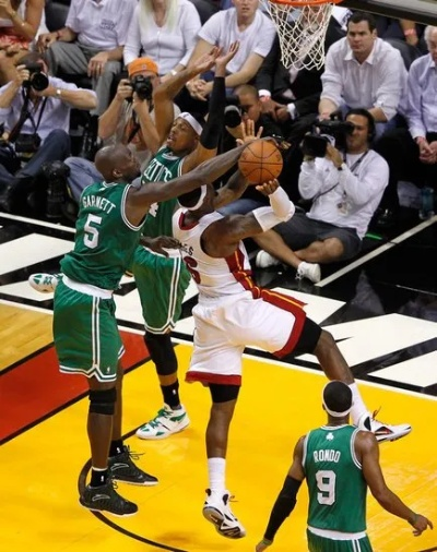 NBA烽火再起:凯尔特人VS热火,谁能笑到? NBA烽火再起:凯尔特人VS热火,谁能笑到?