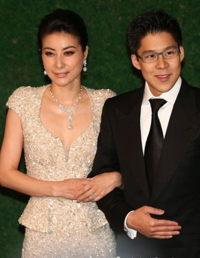 郭晶晶霍启刚世纪婚礼:豪门与奥运冠军的爱情传奇 郭晶晶霍启刚世纪婚礼:豪门与奥运冠军的爱情传奇