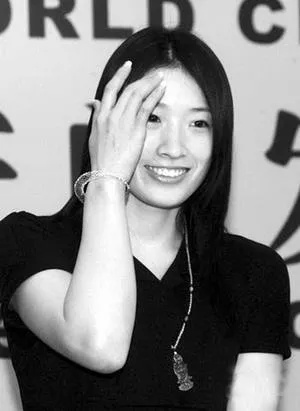 罗雪娟追悼会:一代泳坛女神的告别,青春与拼搏的永恒回响 罗雪娟追悼会:一代泳坛女神的告别,青春与拼搏的永恒回响