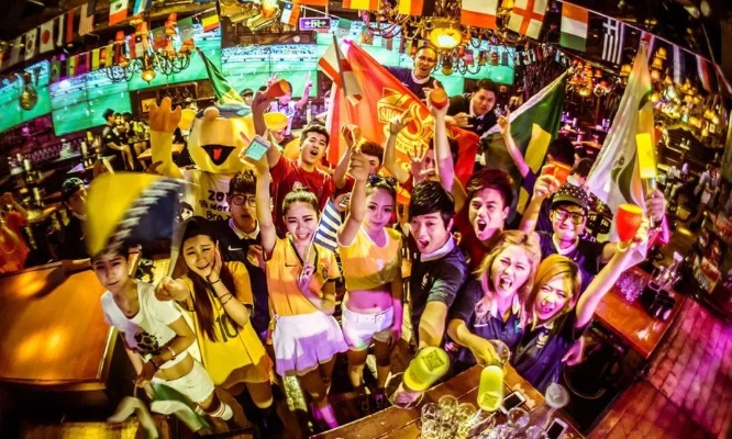 酒吧GOGO世界杯:激情四溢,狂欢不止 酒吧GOGO世界杯:激情四溢,狂欢不止