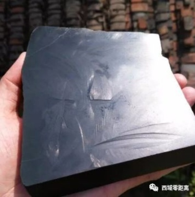 “黑又硬”为何成为年轻人追捧的新宠?揭秘其独特魅力 “黑又硬”为何成为年轻人追捧的新宠?揭秘其独特魅力