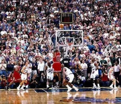 NBA奇迹全部:那些令人惊叹的瞬间 NBA奇迹全部:那些令人惊叹的瞬间
