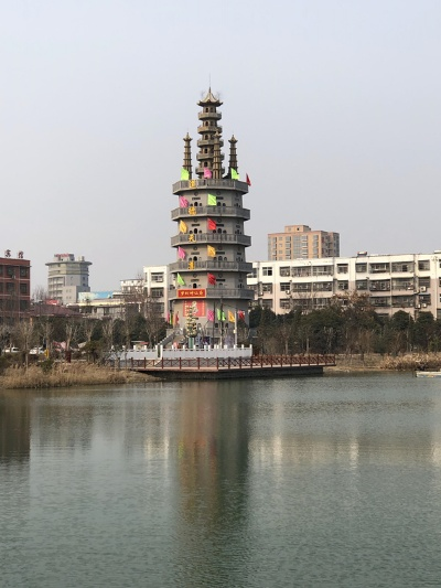 河南鹿邑信阳哪个好 河南鹿邑信阳哪个好