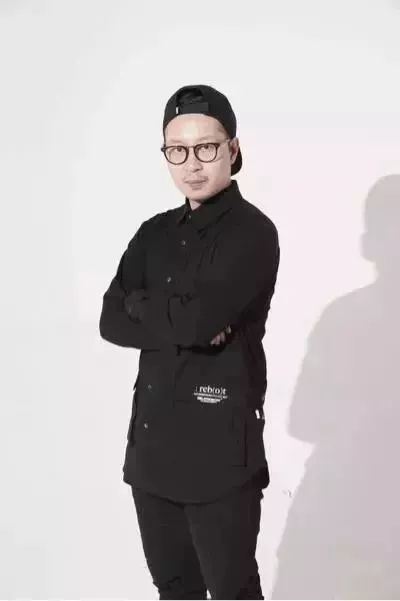 苏炜:用音乐点燃青春梦想的传奇创作人 苏炜:用音乐点燃青春梦想的传奇创作人