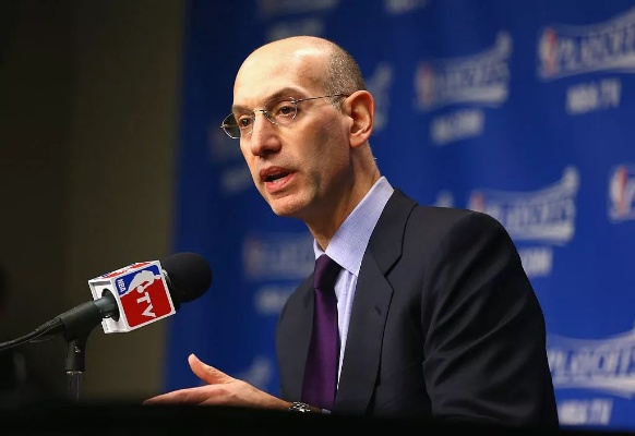 萧华:从篮球梦想家到NBA总裁的传奇人生 萧华:从篮球梦想家到NBA总裁的传奇人生