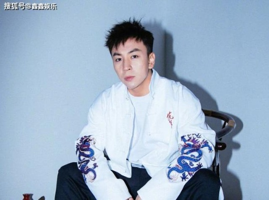 释小龙微博爆火!童年男神如今魅力依旧,网友直呼“爷青回” 释小龙微博爆火!童年男神如今魅力依旧,网友直呼“爷青回”