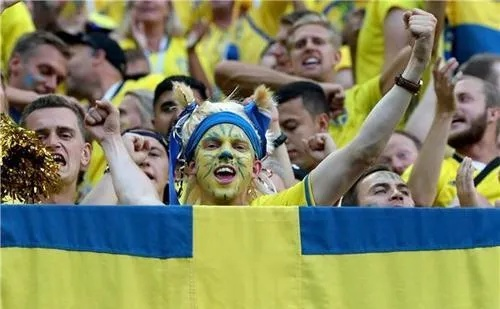 11月23号世界杯比分:激情之夜!这些瞬间让球迷疯狂尖叫 11月23号世界杯比分:激情之夜!这些瞬间让球迷疯狂尖叫