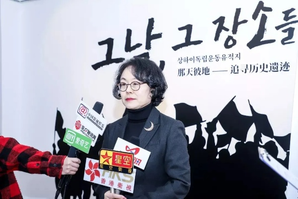 金姬妍:一位才华横溢的艺术家与她的传奇人生 金姬妍:一位才华横溢的艺术家与她的传奇人生