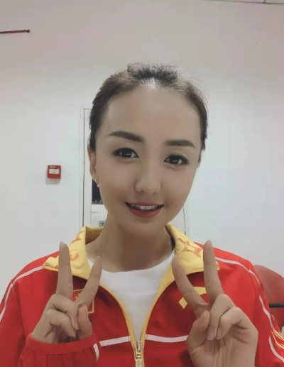 从奥运冠军到职场新人:庞盼盼在《非你莫属》的破圈启示录 从奥运冠军到职场新人:庞盼盼在《非你莫属》的破圈启示录