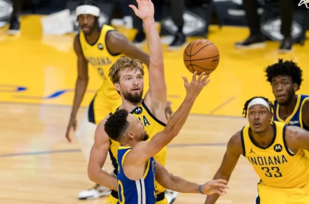 火热对决,步行者能否逆袭?NBA首轮焦点战深度解析 火热对决,步行者能否逆袭?NBA首轮焦点战深度解析