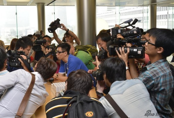 独家直击:我在香港本港台现场直播的震撼体验 独家直击:我在香港本港台现场直播的震撼体验