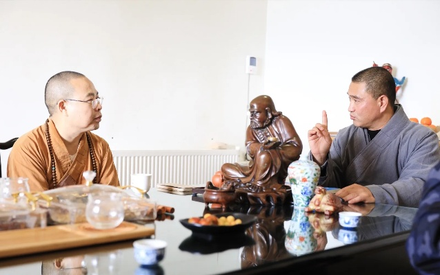 释永信与杨澜对话:传统文化与现代智慧的碰撞 释永信与杨澜对话:传统文化与现代智慧的碰撞