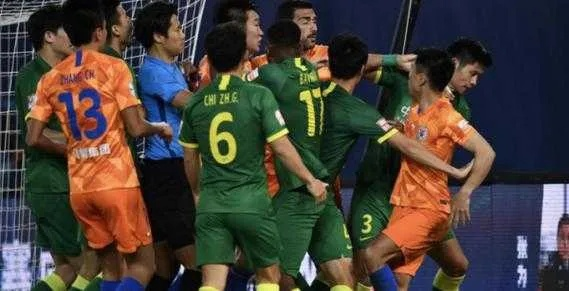 鲁能vs国安:中超经典对决的激情与荣耀 鲁能vs国安:中超经典对决的激情与荣耀