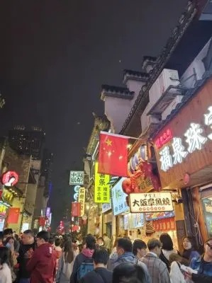 长沙市哪个小吃街人多点 长沙市哪个小吃街人多点