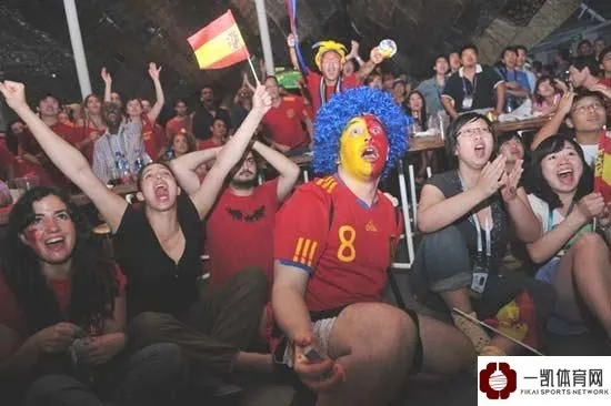 激情与荣耀交织:我在西班牙国王杯现场的震撼体验 激情与荣耀交织:我在西班牙国王杯现场的震撼体验