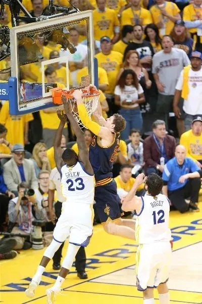 NBA2016总决赛第六场:骑士绝地反击,詹姆斯封神之战 NBA2016总决赛第六场:骑士绝地反击,詹姆斯封神之战
