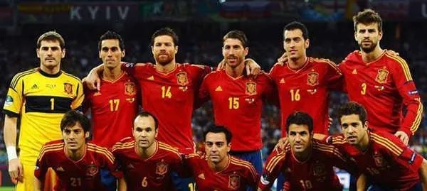 2014世界杯:西班牙与德国的巅峰对决——一场足球艺术的盛宴 2014世界杯:西班牙与德国的巅峰对决——一场足球艺术的盛宴