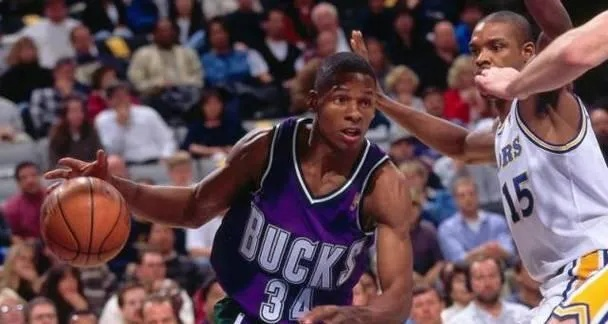 2004 NBA状元:传奇之路,从选秀之夜开始 2004 NBA状元:传奇之路,从选秀之夜开始