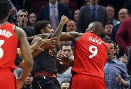 NBA恶意犯规禁赛规则解析:从赛场冲突到联盟处罚的深度探讨 NBA恶意犯规禁赛规则解析:从赛场冲突到联盟处罚的深度探讨