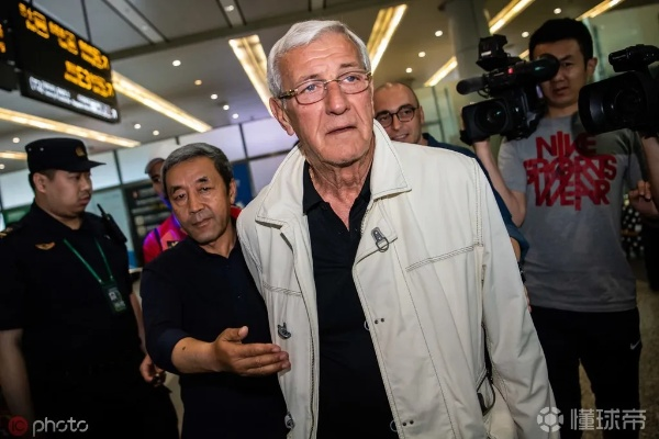 那一刻,我站在里皮的新闻发布会现场:一个中国足球迷的内心独白 那一刻,我站在里皮的新闻发布会现场:一个中国足球迷的内心独白