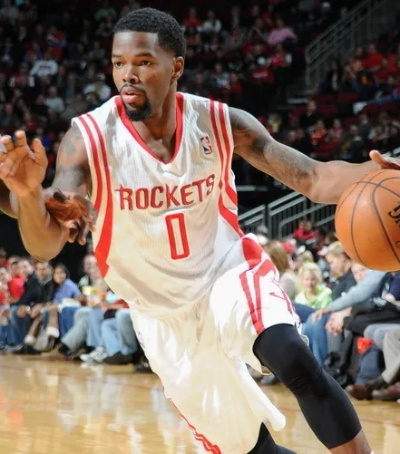 阿隆布鲁克斯:从NBA弃将到CBA传奇的逆袭之路 阿隆布鲁克斯:从NBA弃将到CBA传奇的逆袭之路
