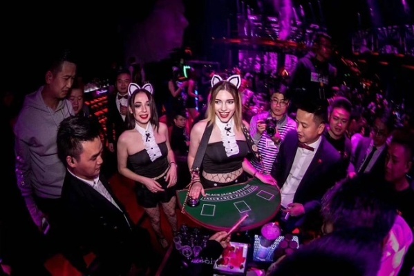 酒吧GOGO世界杯:激情四溢,狂欢不止 酒吧GOGO世界杯:激情四溢,狂欢不止