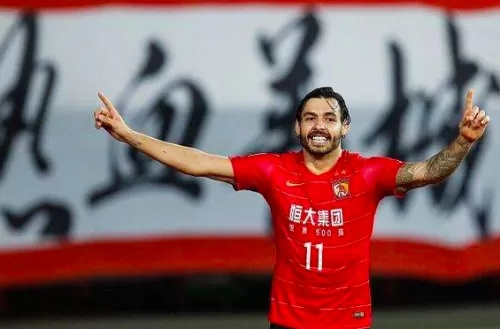 高拉特的复仇:从低谷到巅峰的逆袭之路 高拉特的复仇:从低谷到巅峰的逆袭之路