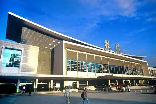 桂林高铁站是桂林站吗? 桂林高铁站是桂林站吗?