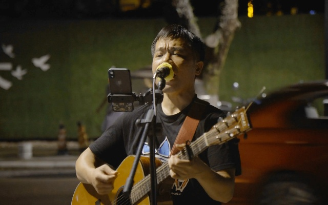 桂林市路边唱歌的叫什么 桂林市路边唱歌的叫什么