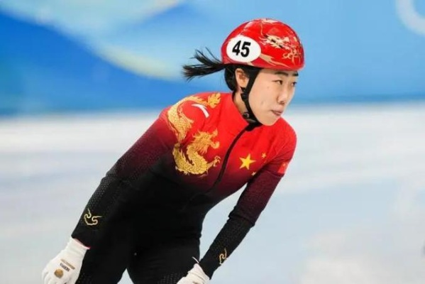 短道速滑女子500米巅峰对决:中国小将逆袭夺冠引爆全场 短道速滑女子500米巅峰对决:中国小将逆袭夺冠引爆全场