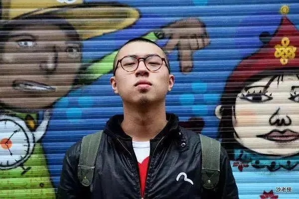贾天子:从草根逆袭到网络红人,他的故事为何引发年轻人共鸣? 贾天子:从草根逆袭到网络红人,他的故事为何引发年轻人共鸣?