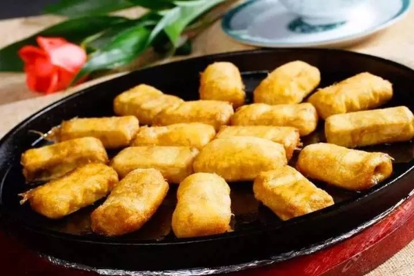黄山毛豆腐:一口咬下,感受徽州山水的千年韵味 黄山毛豆腐:一口咬下,感受徽州山水的千年韵味