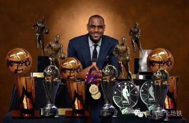 2016 NBA MVP:谁定义了篮球之巅的荣耀? 2016 NBA MVP:谁定义了篮球之巅的荣耀?