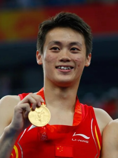 陆春龙:从平凡到卓越,他用坚持书写人生传奇 陆春龙:从平凡到卓越,他用坚持书写人生传奇