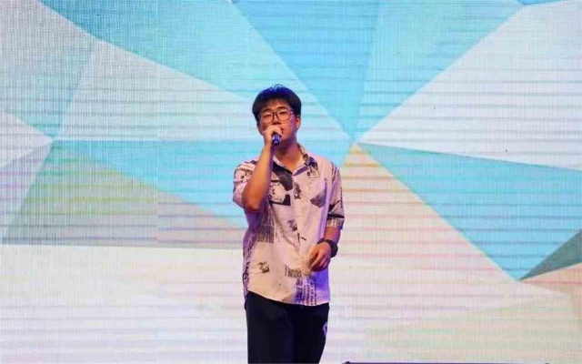 从默默无闻到闪耀舞台:陈科睿的逆袭之路让我热泪盈眶 从默默无闻到闪耀舞台:陈科睿的逆袭之路让我热泪盈眶