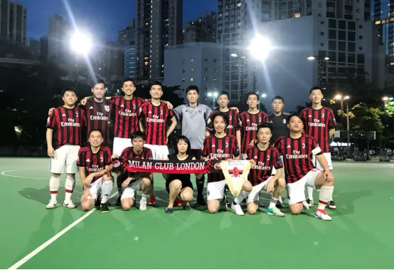 独家揭秘:我在香港足球十八网的震撼体验,原来足球可以这样热血沸腾! 独家揭秘:我在香港足球十八网的震撼体验,原来足球可以这样热血沸腾!