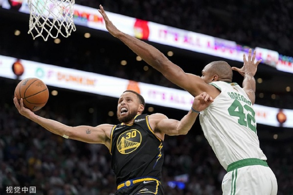 NBA焦点战:勇士对决凯尔特人,谁将笑到? NBA焦点战:勇士对决凯尔特人,谁将笑到?