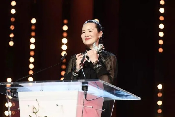 咏梅获奖电影有哪些 咏梅获奖电影有哪些