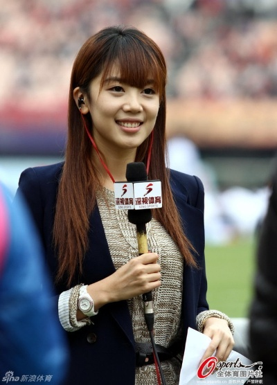 郜林女友王晨:从校花到贤内助的华丽蜕变 郜林女友王晨:从校花到贤内助的华丽蜕变
