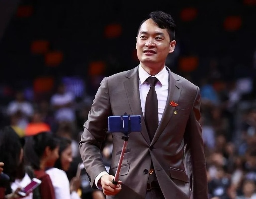 陈江华年龄揭秘:从篮球天才到教练的成长之路 陈江华年龄揭秘:从篮球天才到教练的成长之路