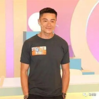 黄浩然肌肉:我是如何从瘦弱少年逆袭成肌肉型男的 黄浩然肌肉:我是如何从瘦弱少年逆袭成肌肉型男的