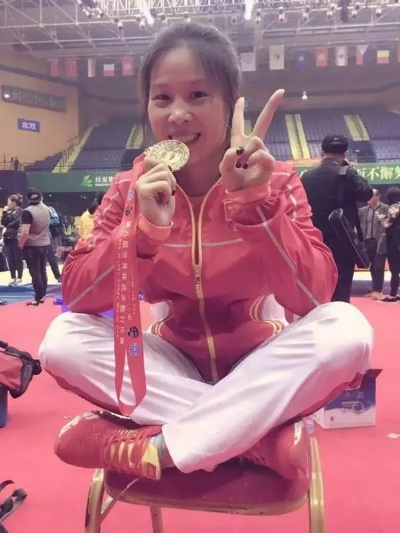 钟玲:从平凡女孩到世界冠军,我的追梦之路 钟玲:从平凡女孩到世界冠军,我的追梦之路