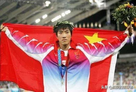 刘翔与耐克:那段刻骨铭心的合作岁月,让我重新理解了坚持与荣耀 刘翔与耐克:那段刻骨铭心的合作岁月,让我重新理解了坚持与荣耀